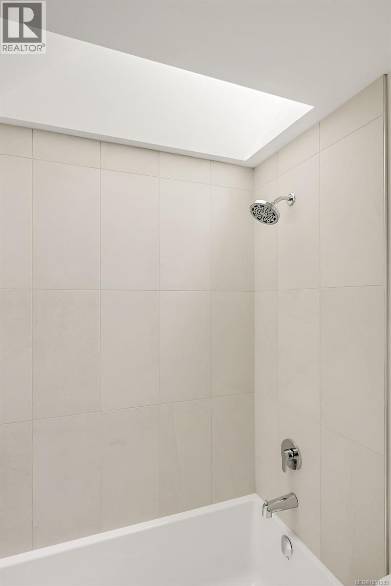 3 2268 Bowker Ave Property Photo 51