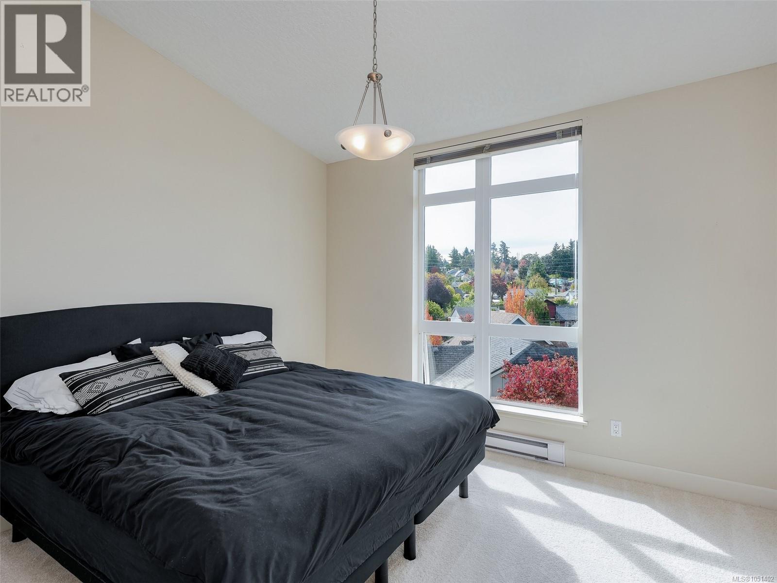 407 1156 Colville Rd Property Photo 12
