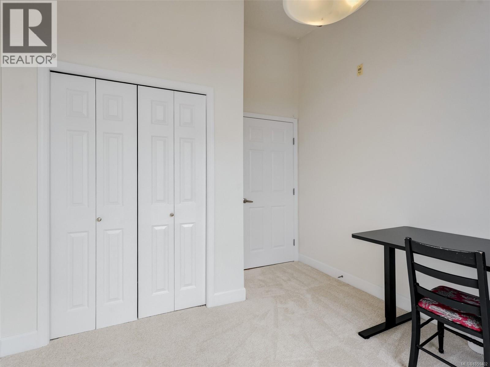 407 1156 Colville Rd Property Photo 18