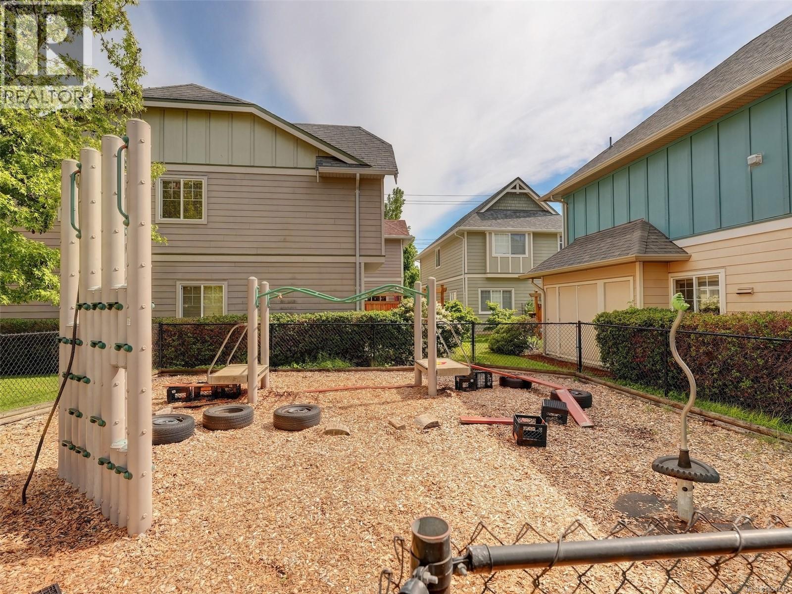 407 1156 Colville Rd Property Photo 26