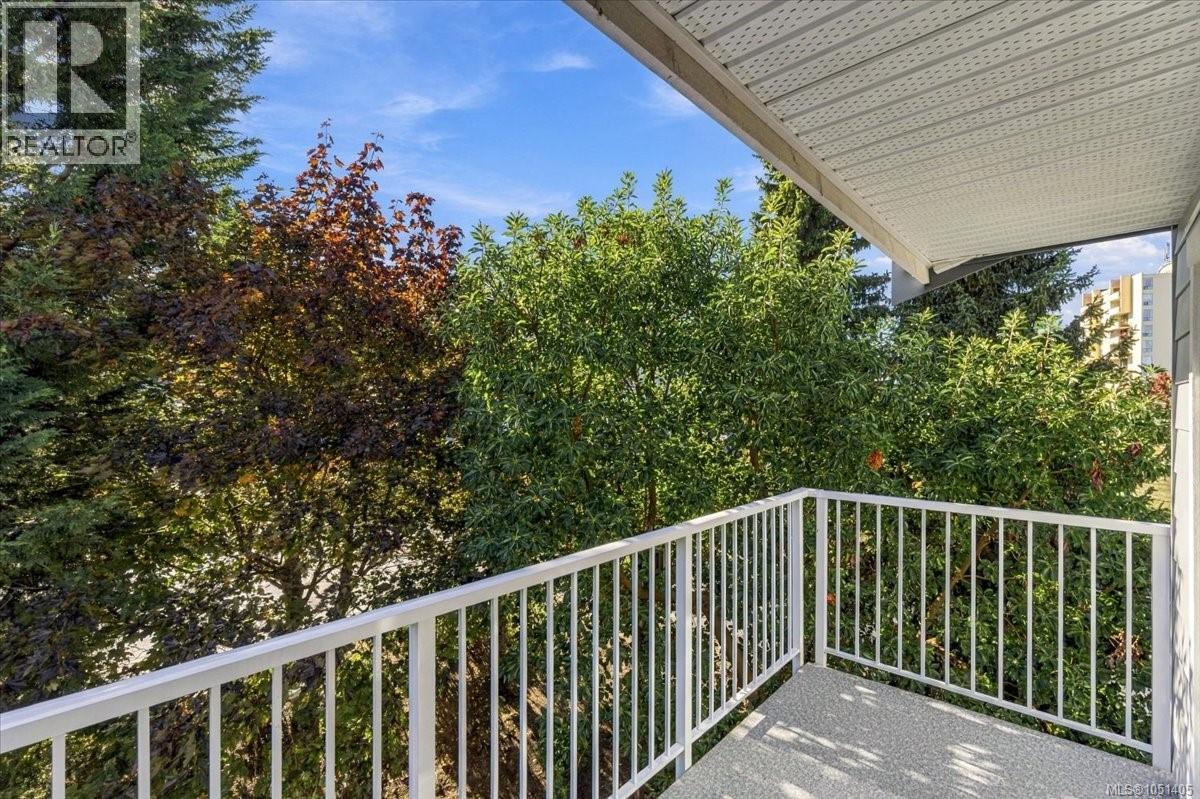 419 1600 Dufferin Cres Property Photo 1