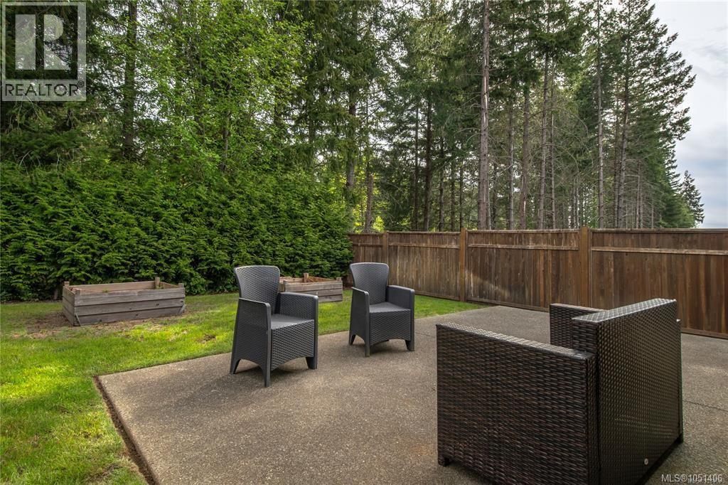 782 Salal St Property Photo 31