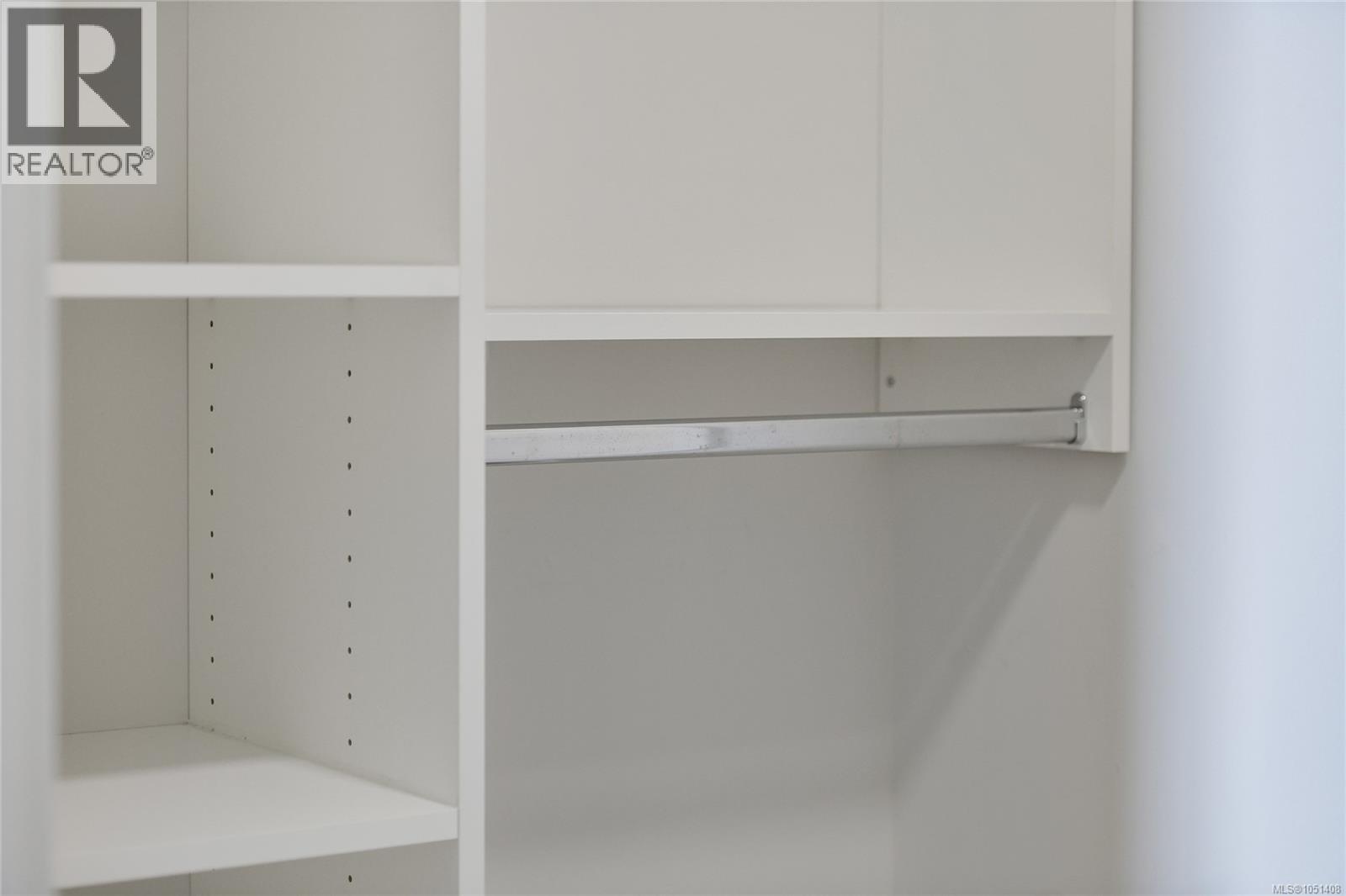 408 4030 Shelbourne St Property Photo 18