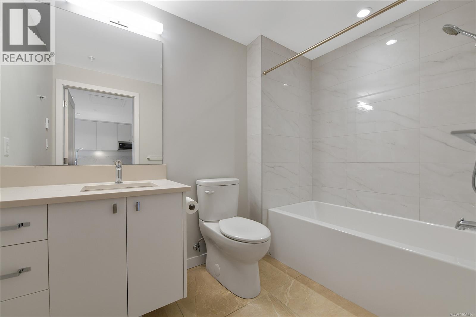 408 4030 Shelbourne St Property Photo 19