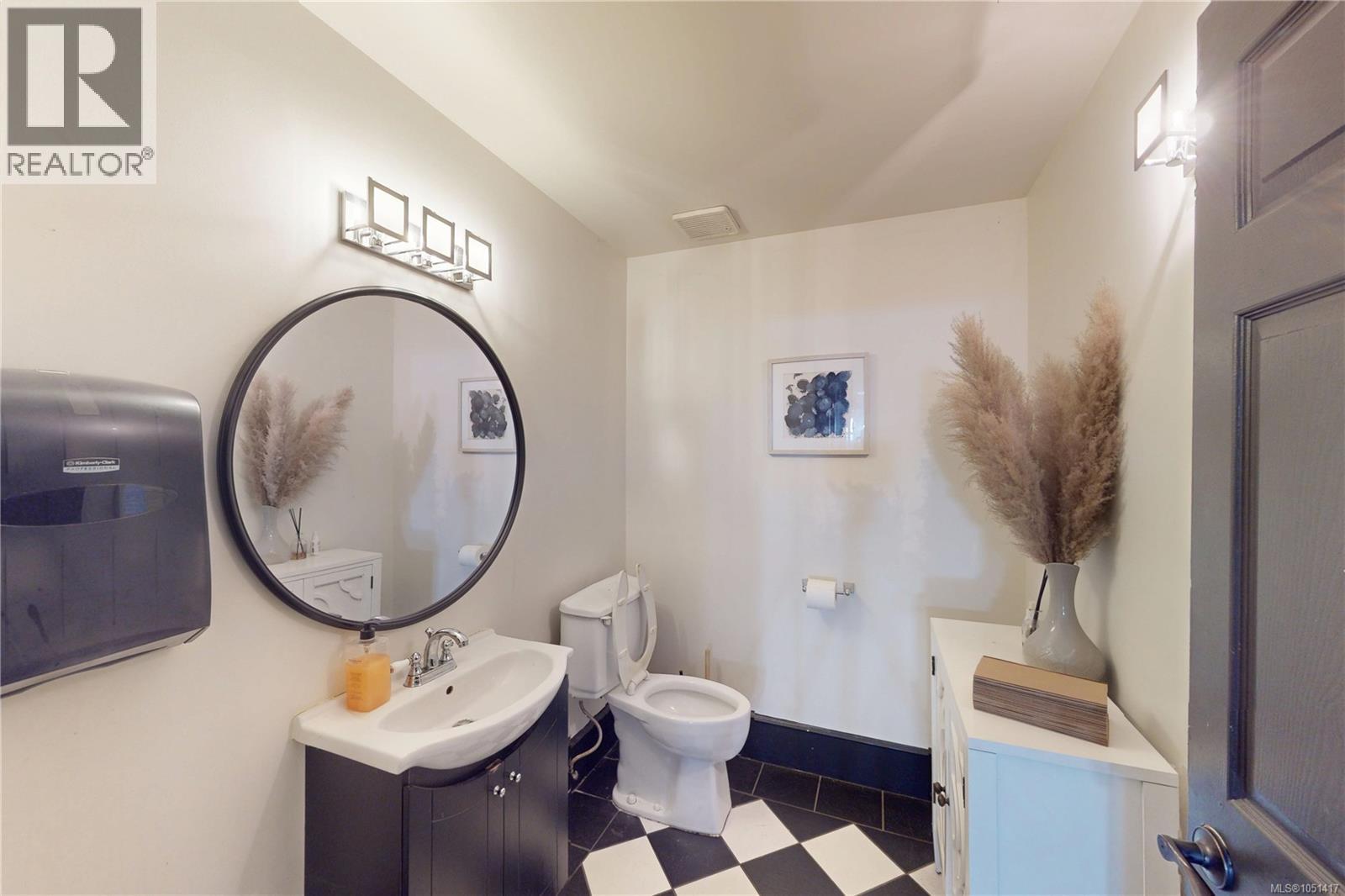 1527 Amelia St Property Photo 35