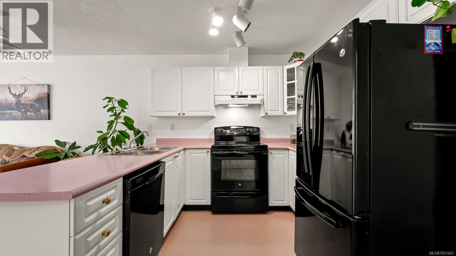 502 1201 Henry Rd Property Photo 5