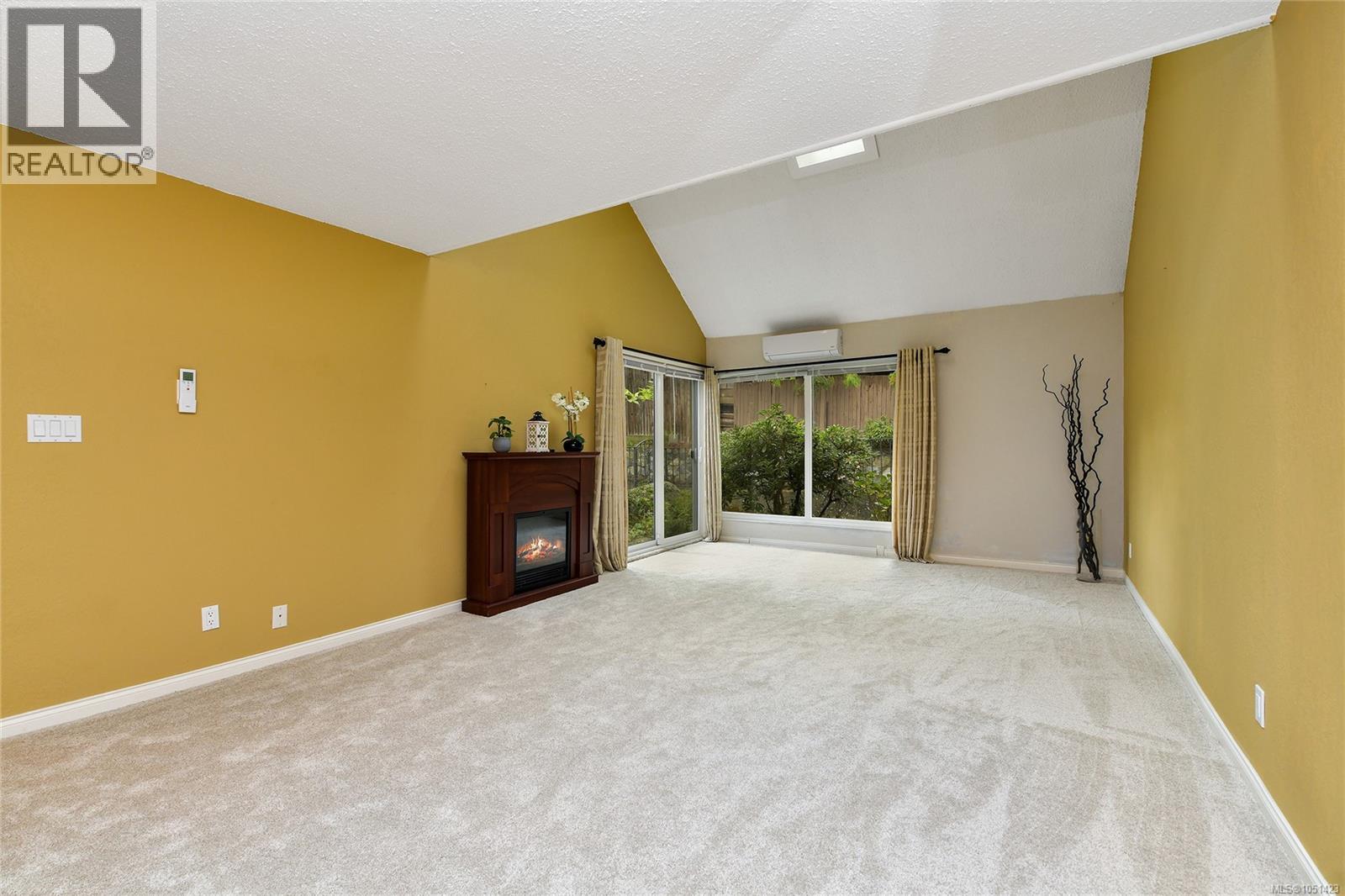 2310 Fernwood Rd Property Photo 12