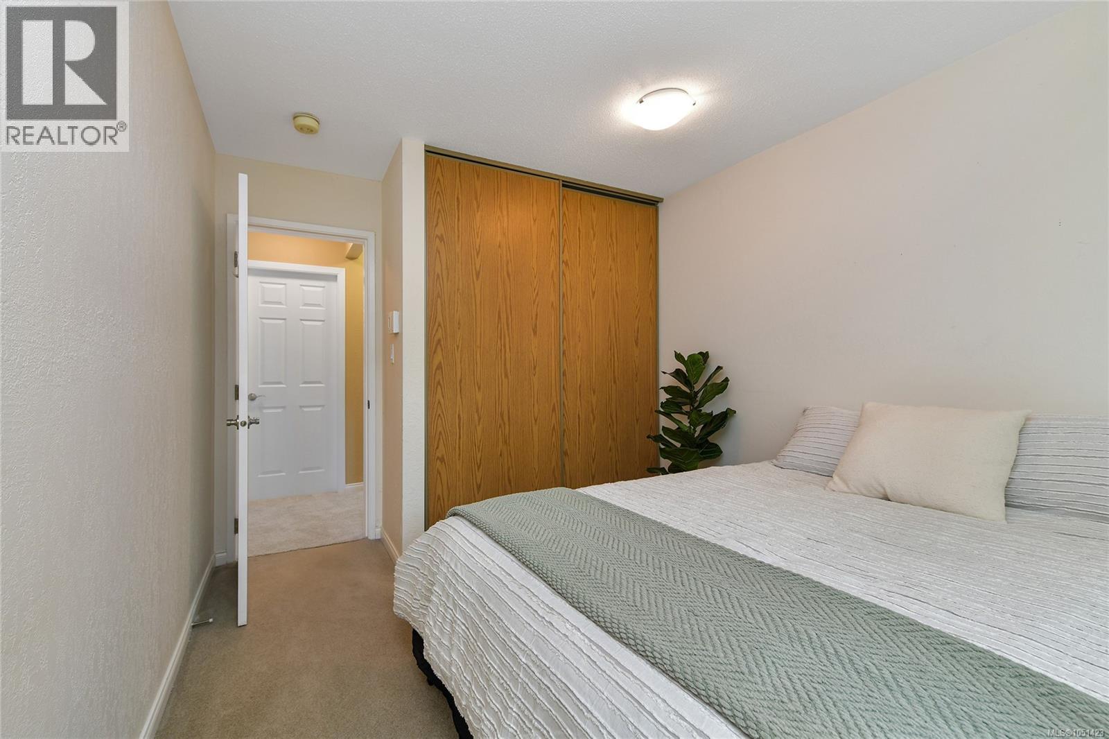 2310 Fernwood Rd Property Photo 18