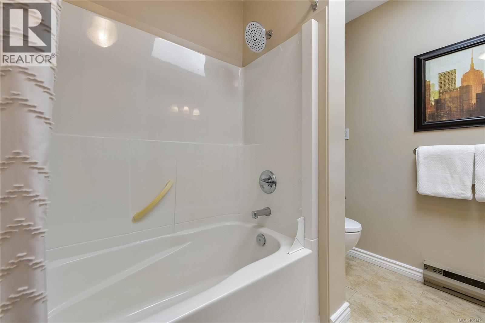 2310 Fernwood Rd Property Photo 23