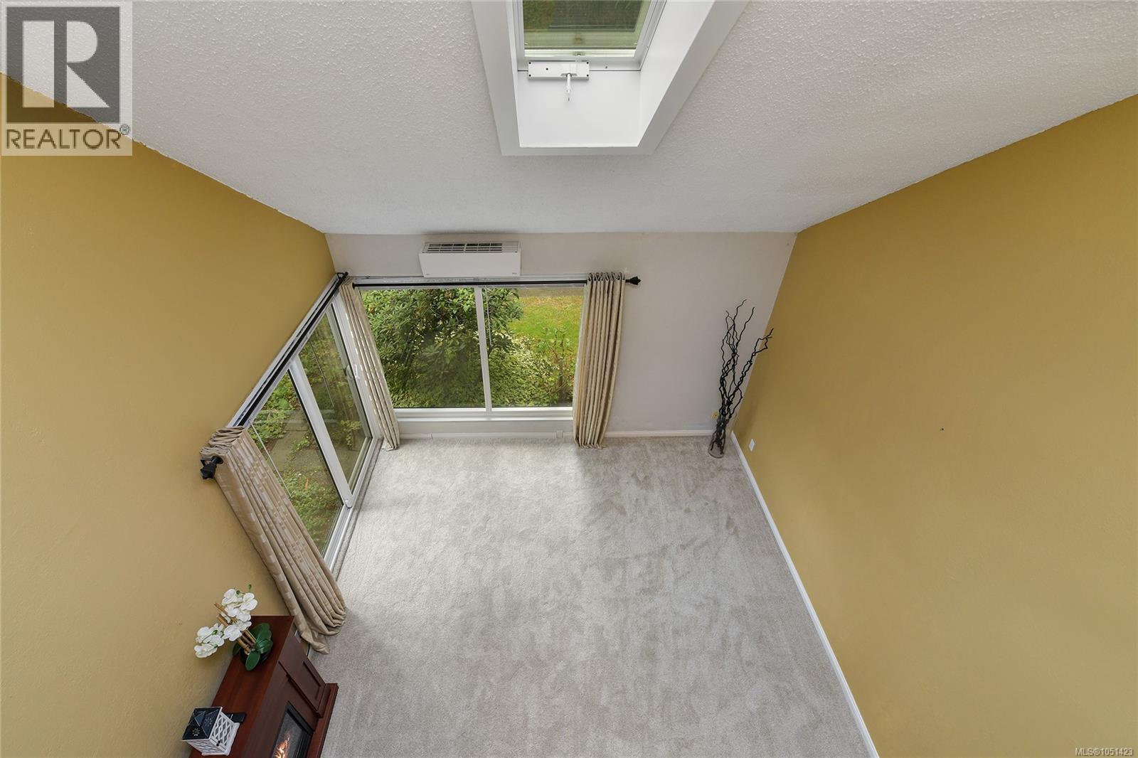 2310 Fernwood Rd Property Photo 24
