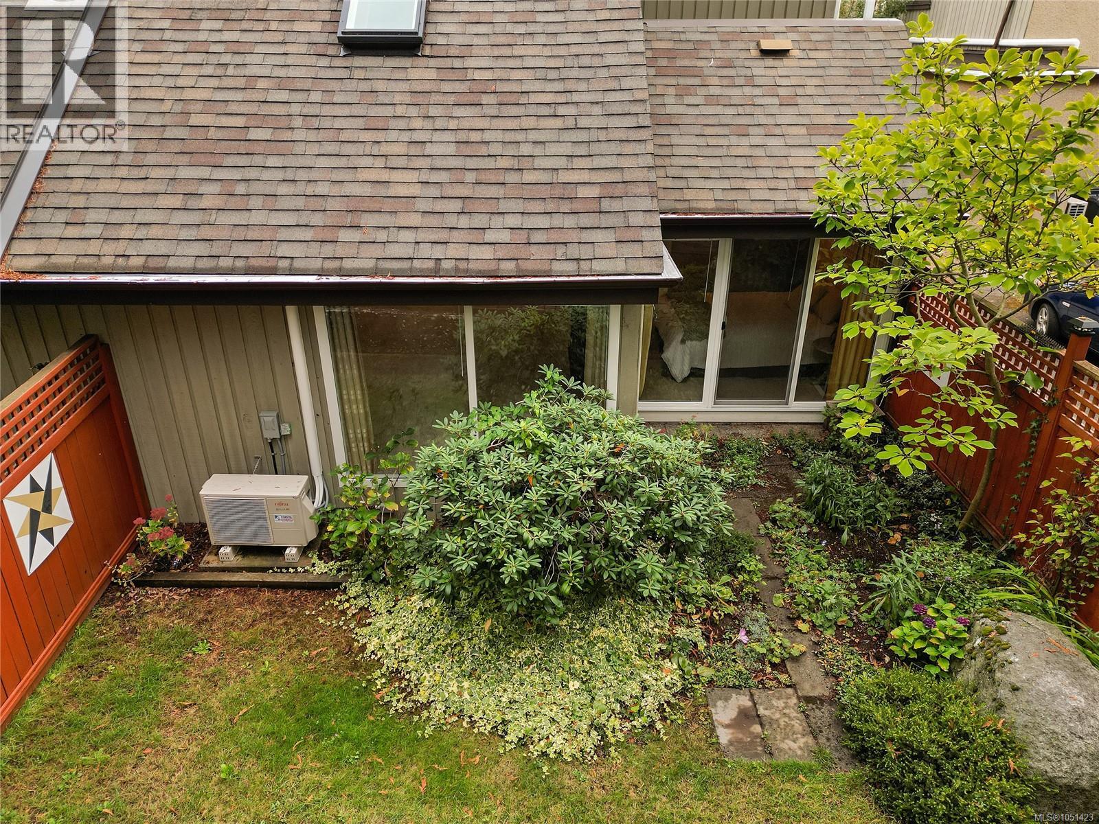 2310 Fernwood Rd Property Photo 33