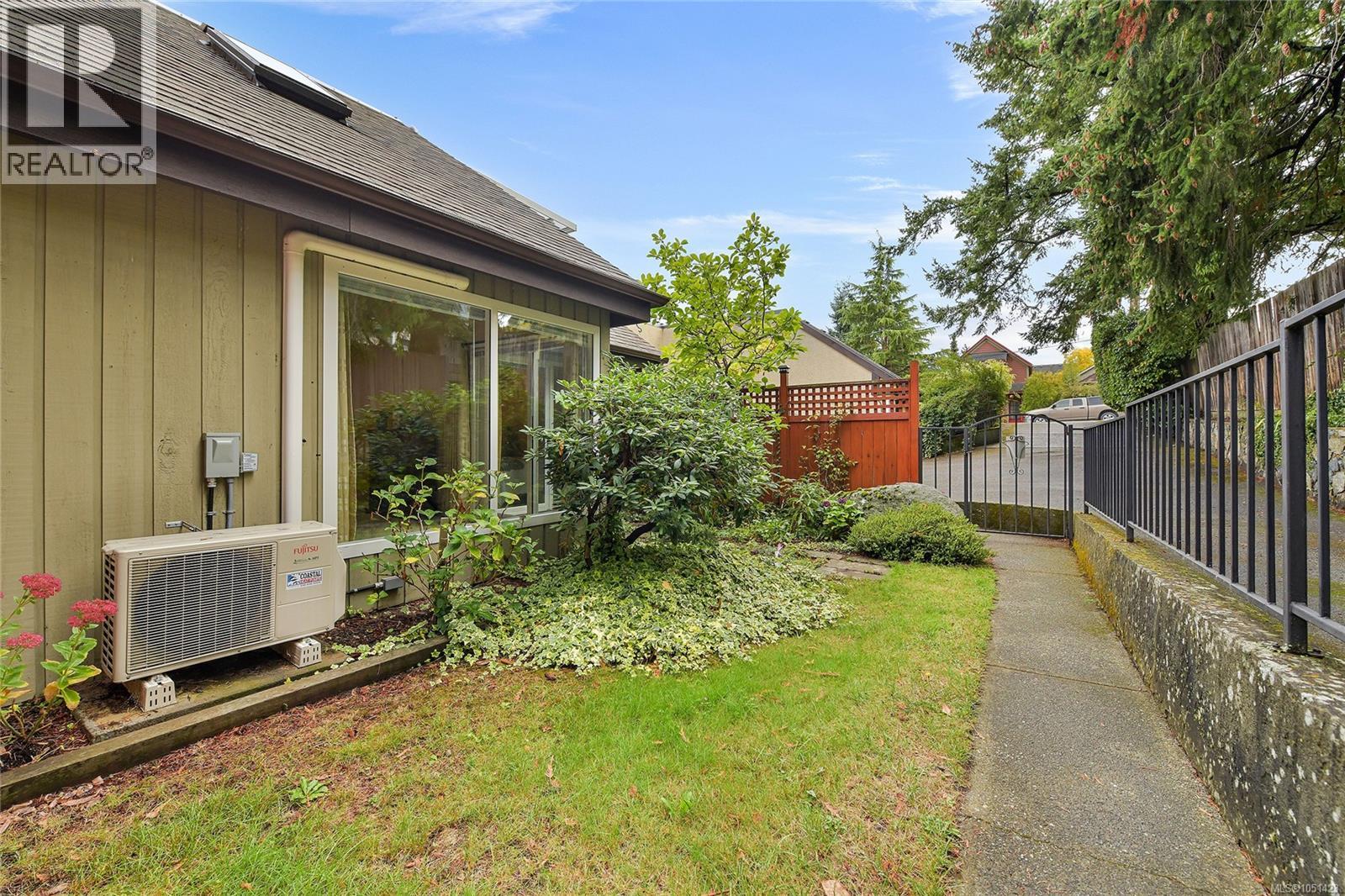 2310 Fernwood Rd Property Photo 55