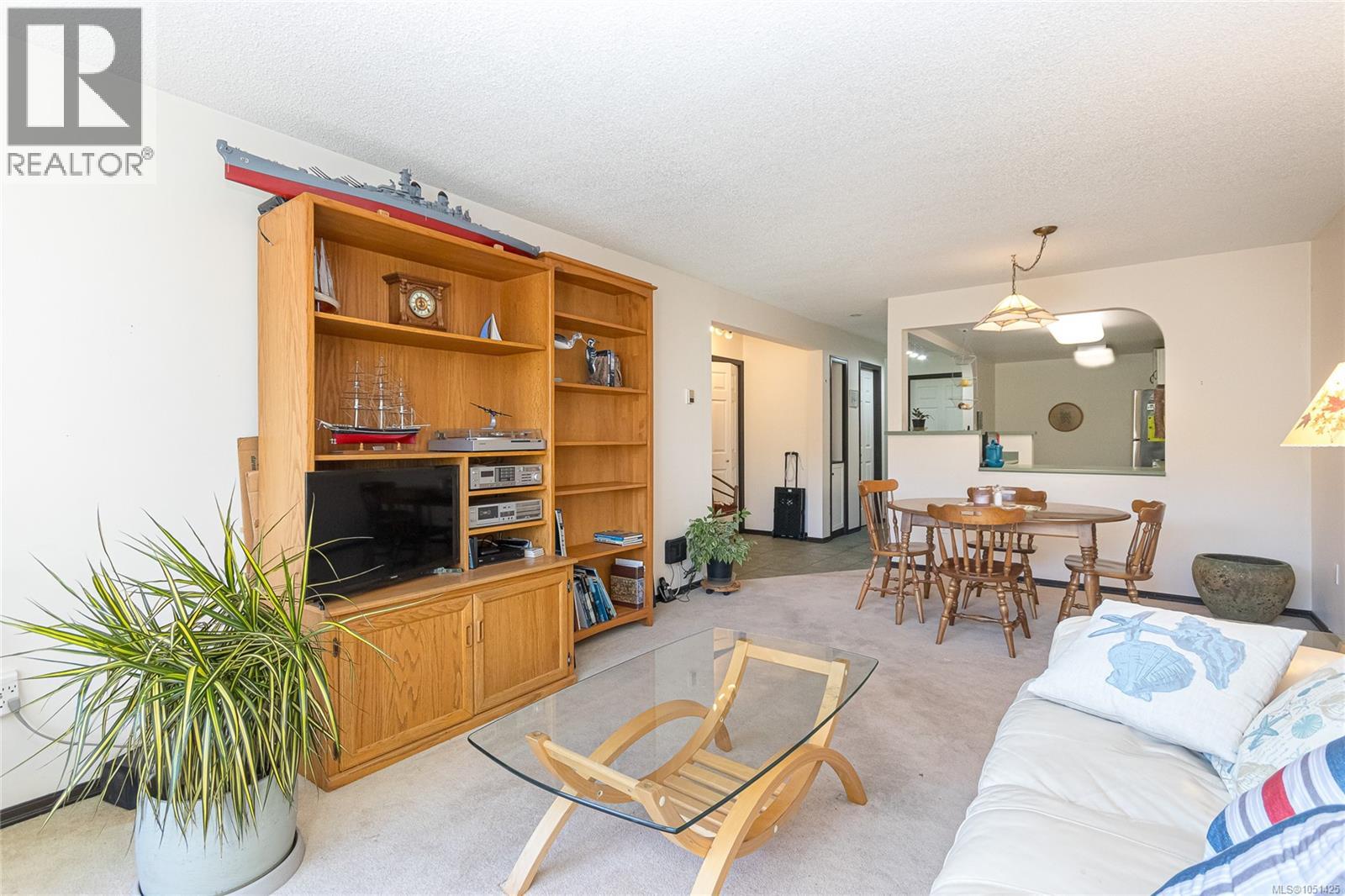 105 10461 Resthaven Dr Property Photo 7
