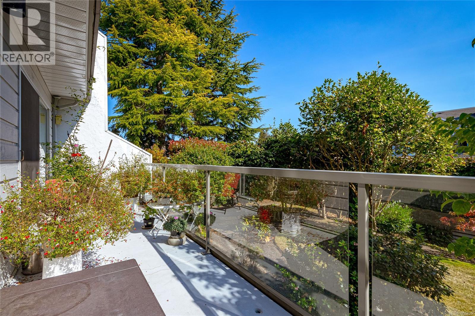 105 10461 Resthaven Dr Property Photo 19