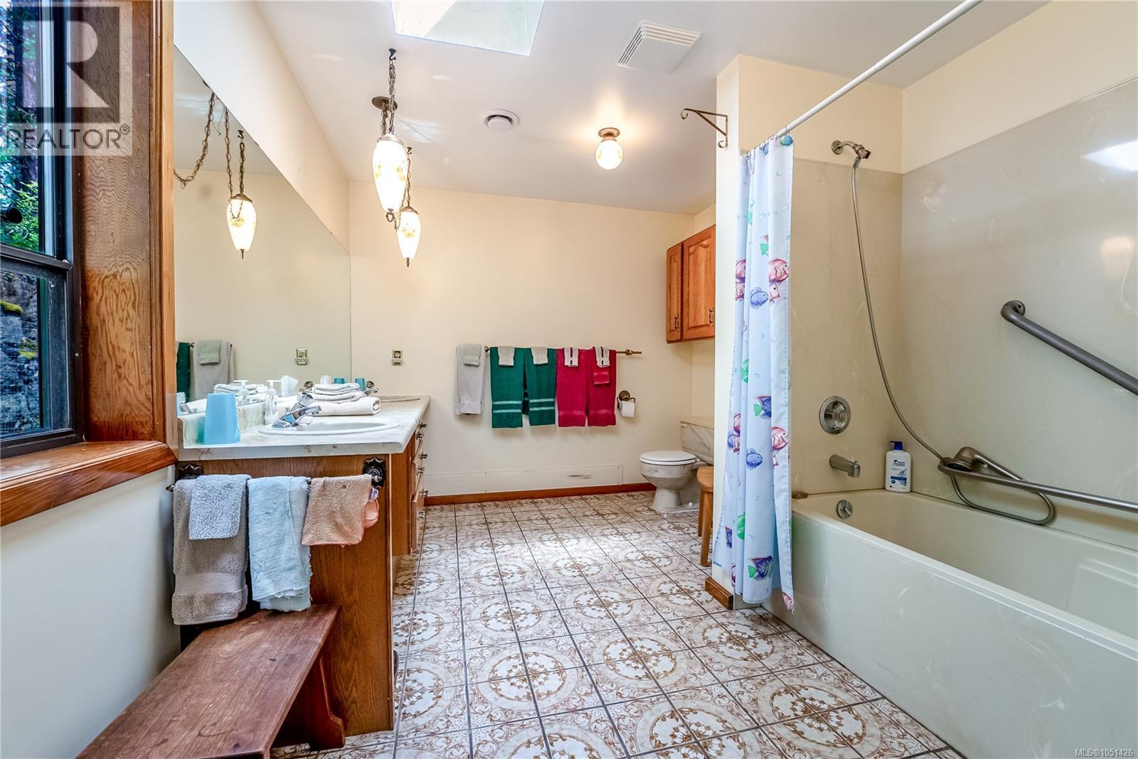 1698 Millstream Rd Property Photo 17