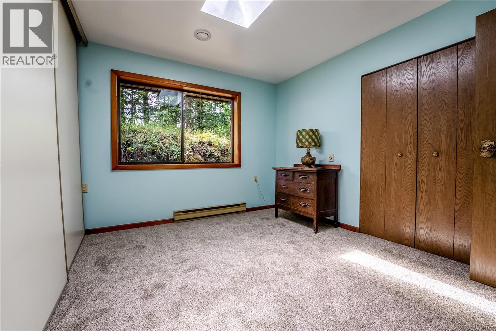 1698 Millstream Rd Property Photo 20