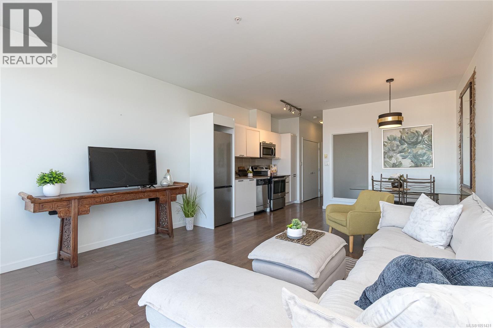 501 517 Fisgard St Property Photo 8