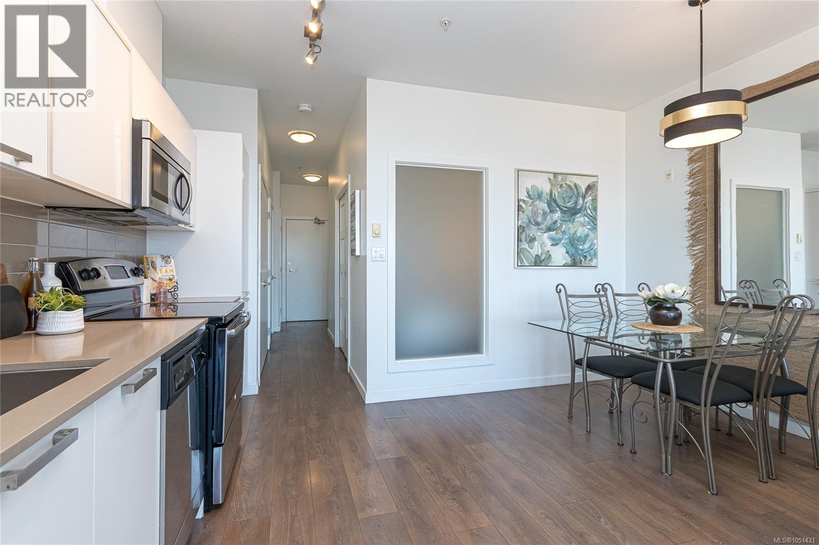 501 517 Fisgard St Property Photo 13