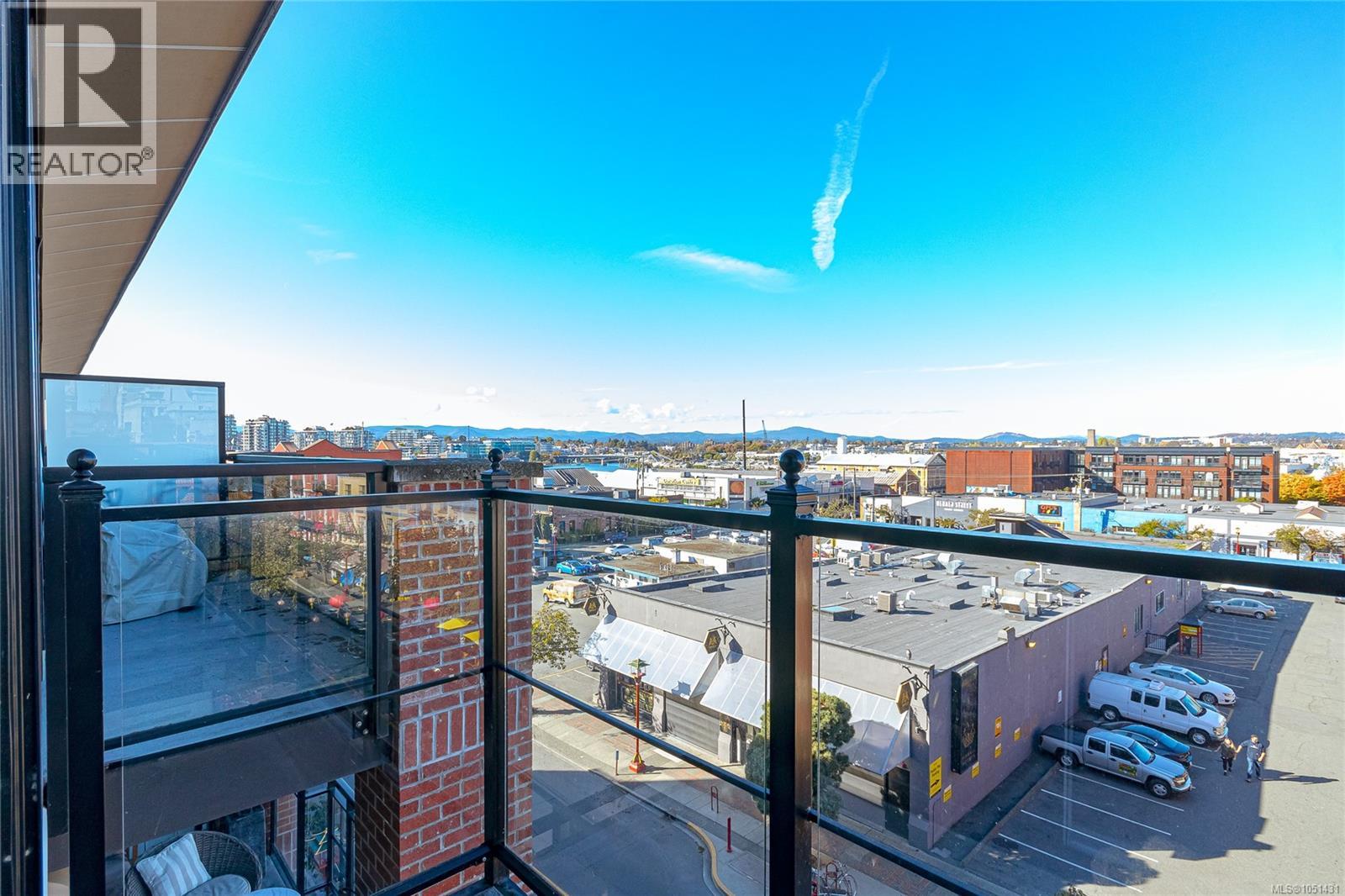 501 517 Fisgard St Property Photo 17