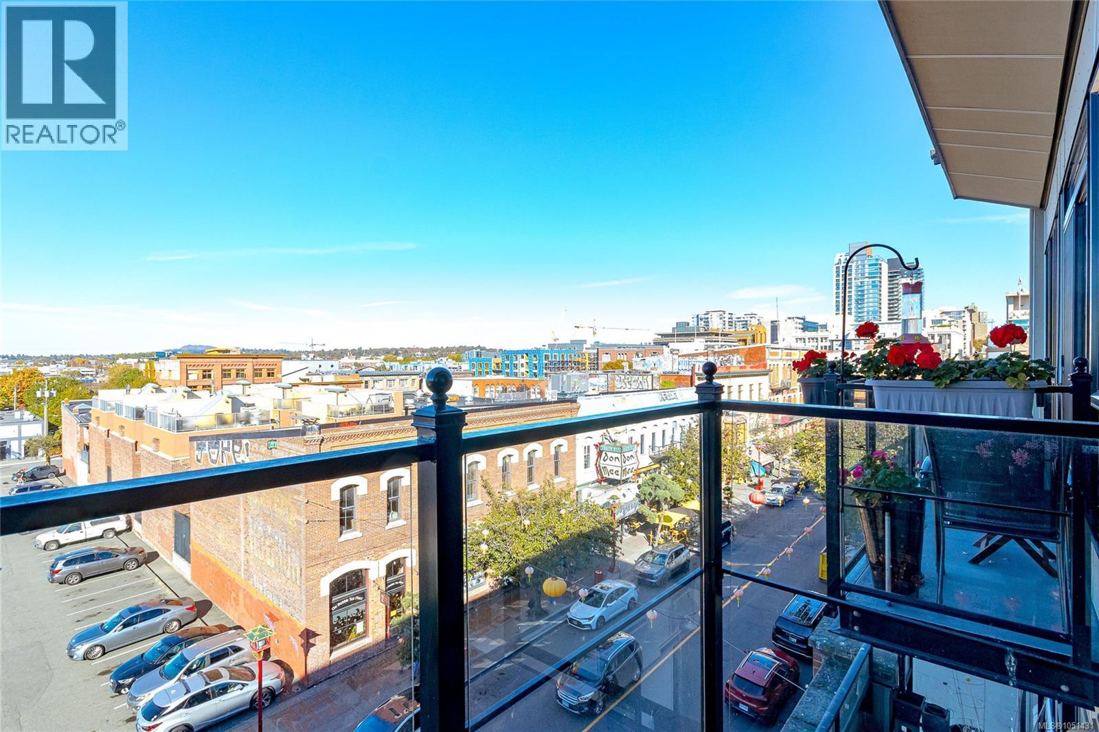 501 517 Fisgard St Property Photo 18