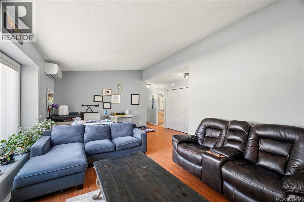 57 7570 Tetayut Rd Property Photo 6
