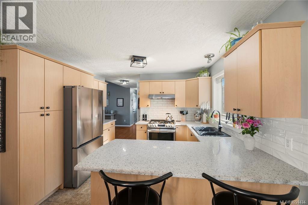 57 7570 Tetayut Rd Property Photo 13