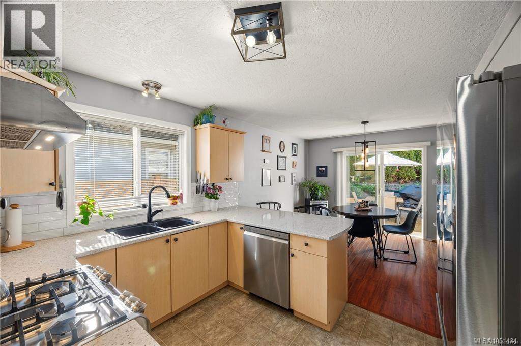 57 7570 Tetayut Rd Property Photo 14