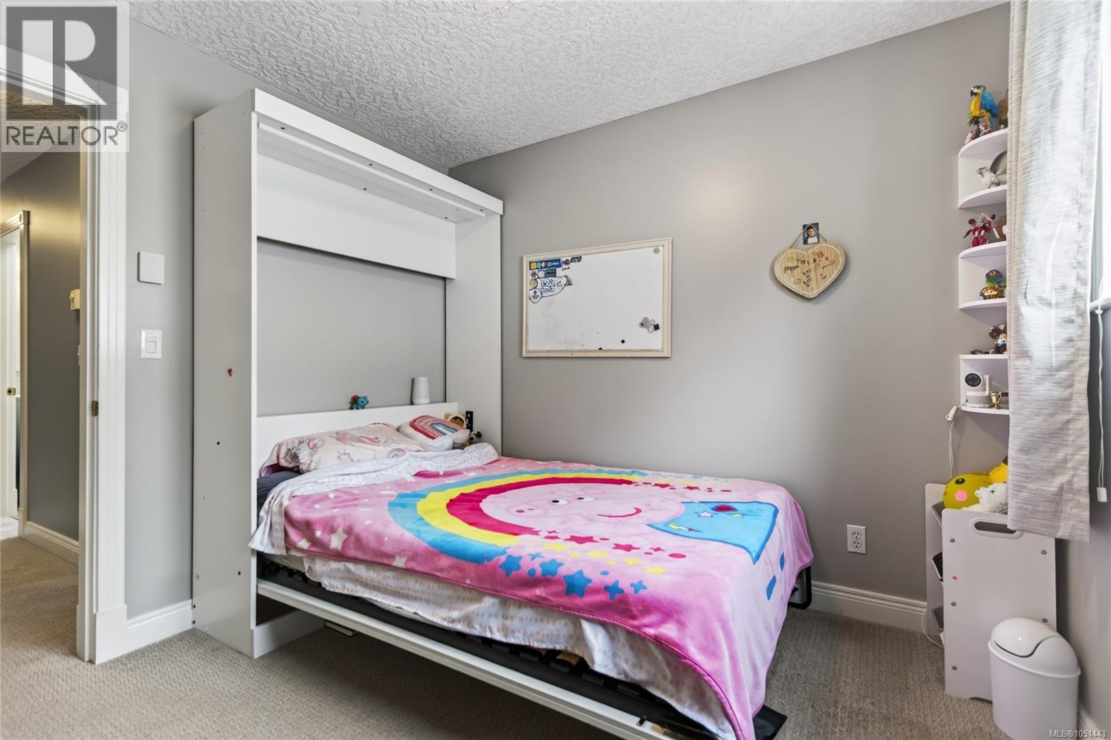 A 1820 1st St Property Photo 18