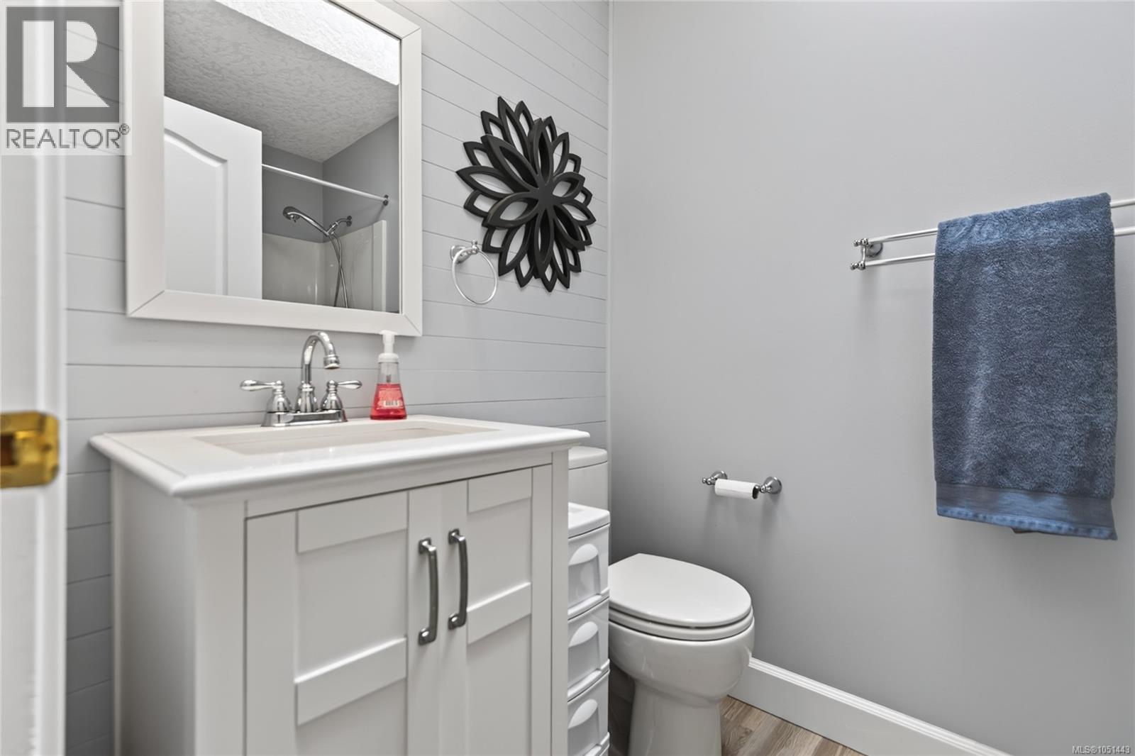 A 1820 1st St Property Photo 20