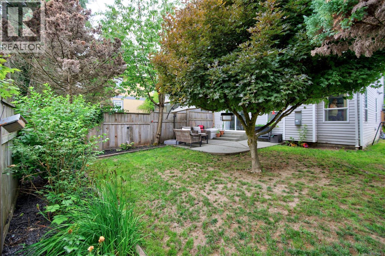 A 1820 1st St Property Photo 22