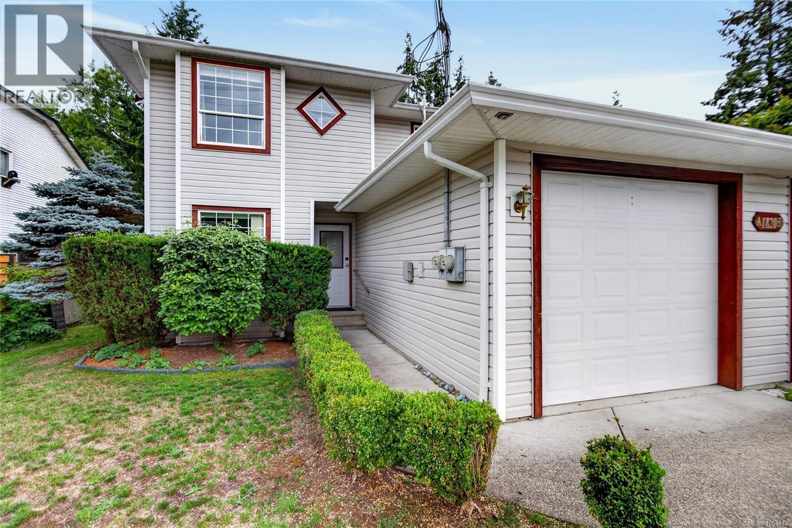A 1820 1st St Property Photo 25