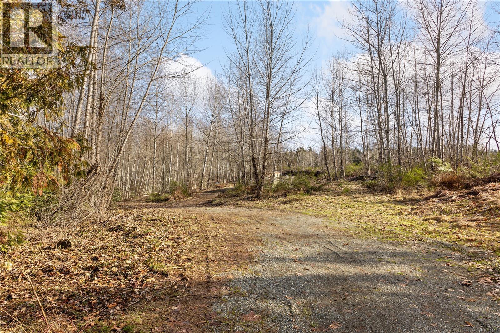 2745 Shaver Rd Property Photo 7