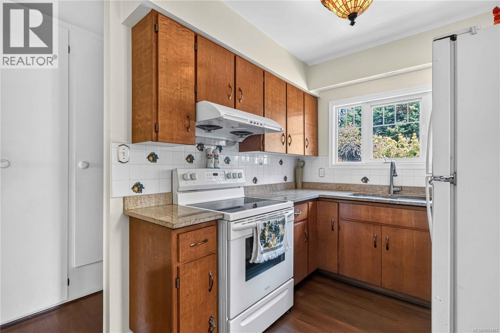 3441 Lovat Ave Property Photo 12