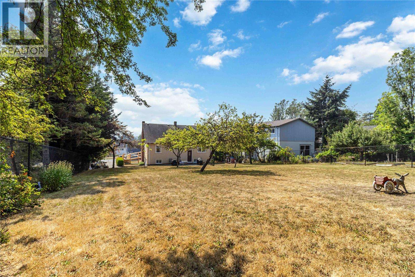 3441 Lovat Ave Property Photo 33