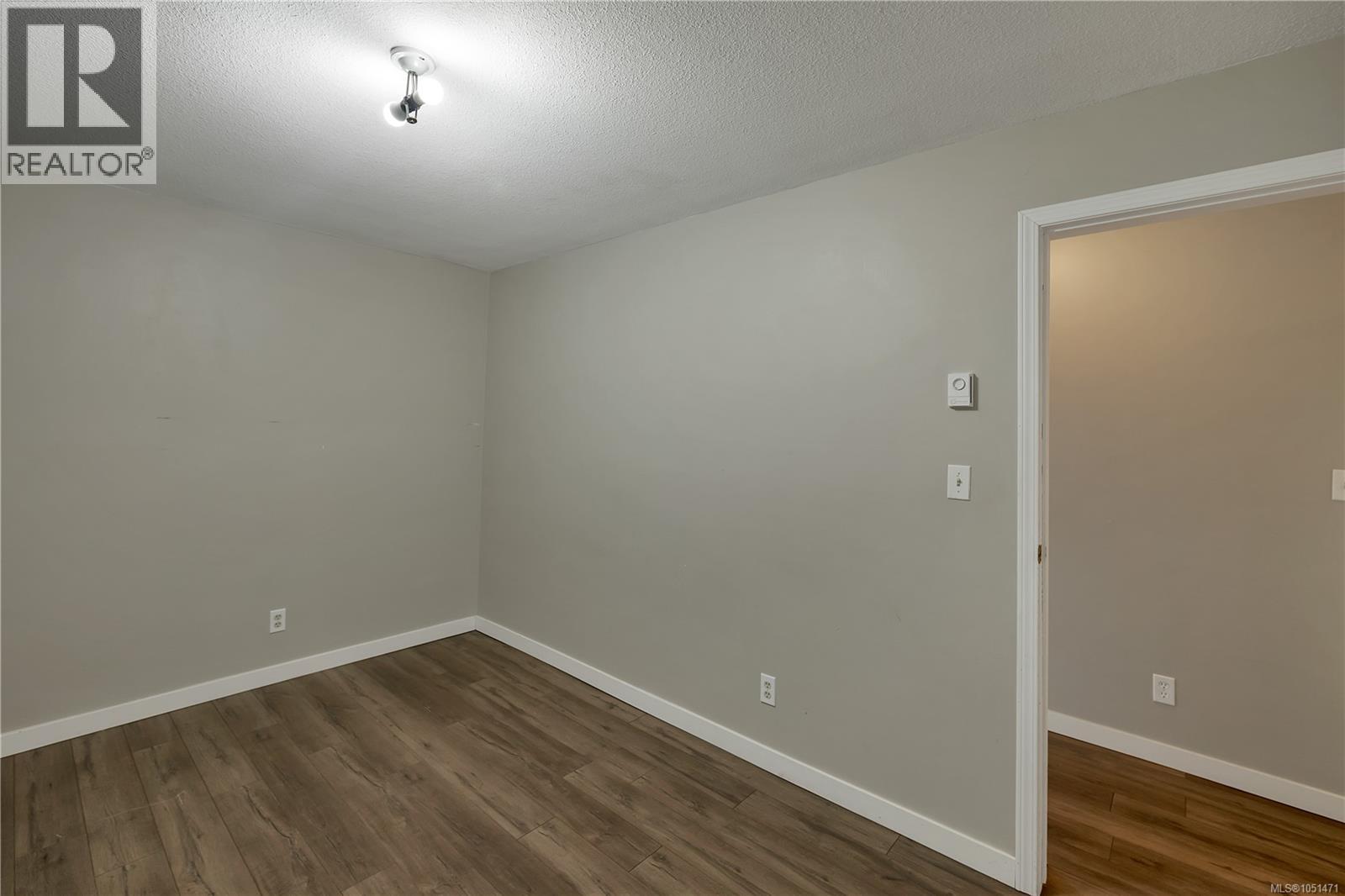 531 Savary Cres Property Photo 35