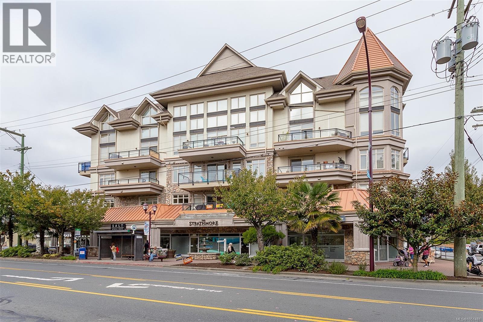204 866 Goldstream Ave Property Photo 1