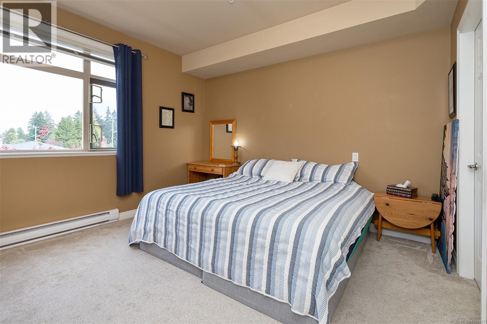 204 866 Goldstream Ave Property Photo 15