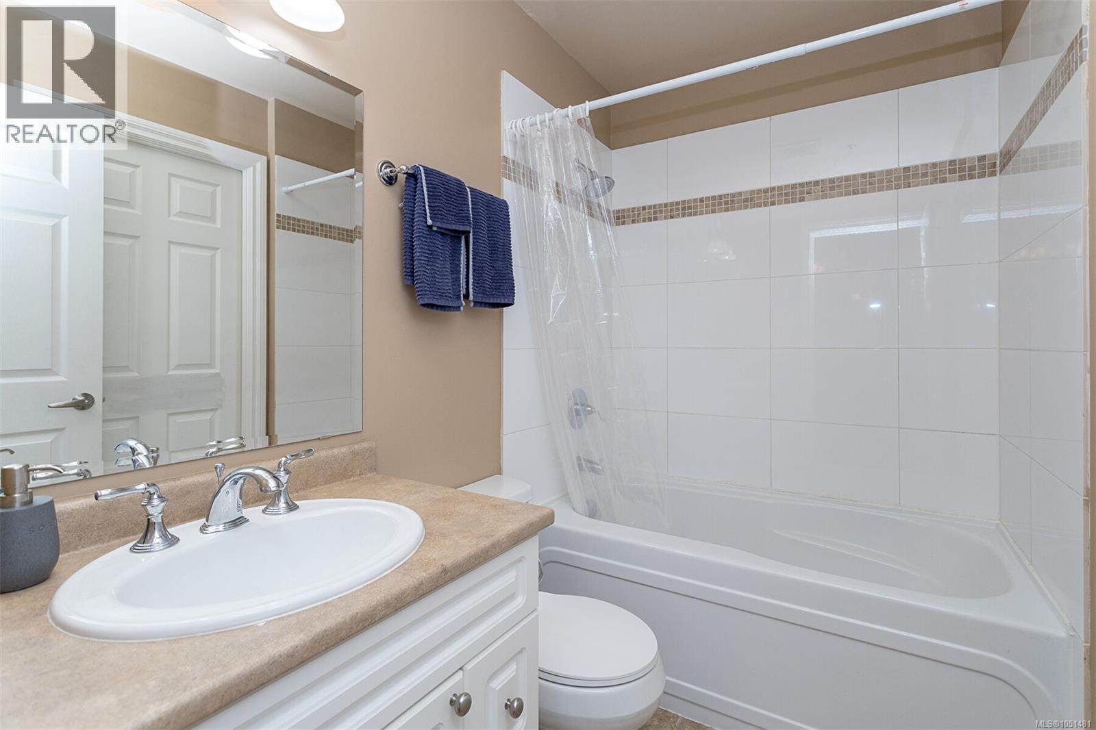 204 866 Goldstream Ave Property Photo 20