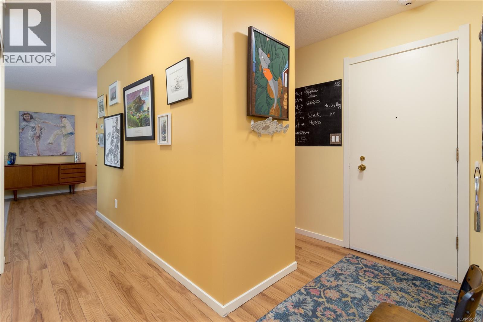 203 1035 Southgate St Property Photo 4