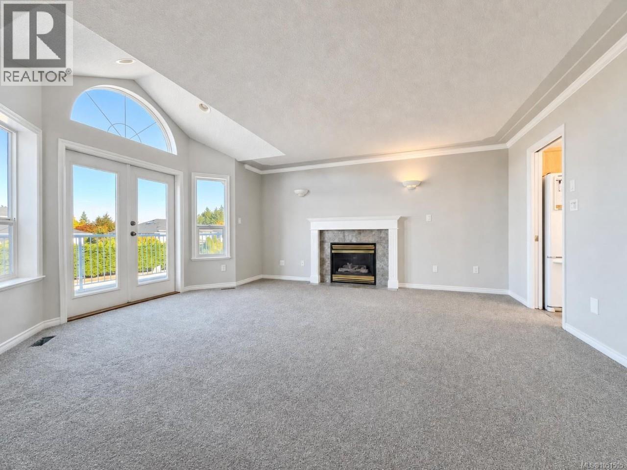 6083 Sierra Way Property Photo 4