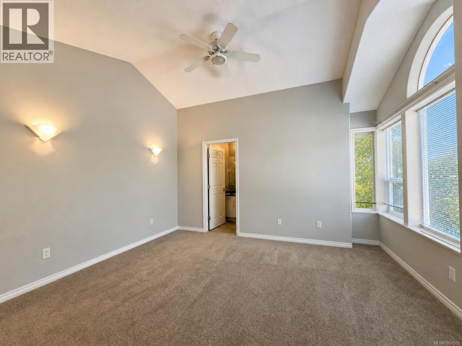 6083 Sierra Way Property Photo 12