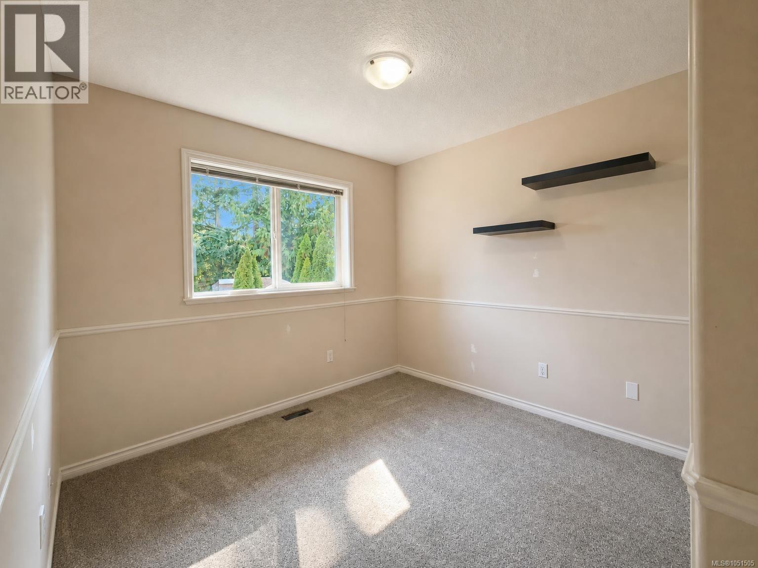 6083 Sierra Way Property Photo 18