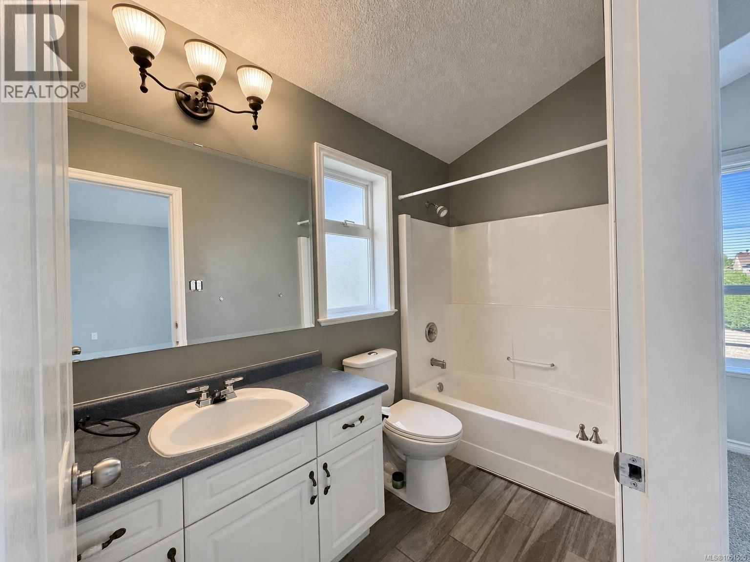 6083 Sierra Way Property Photo 28