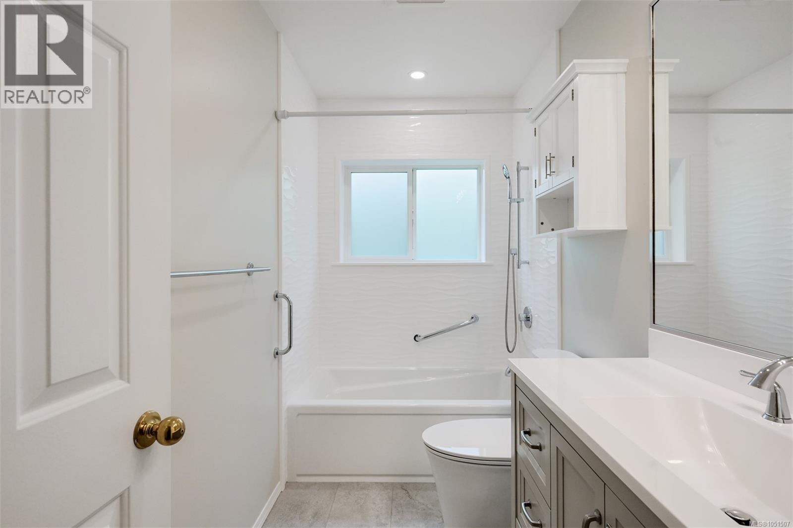 1309 Layritz Pl Property Photo 34