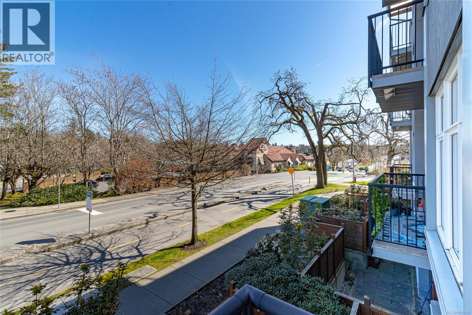 201 4030 Borden St Property Photo 21