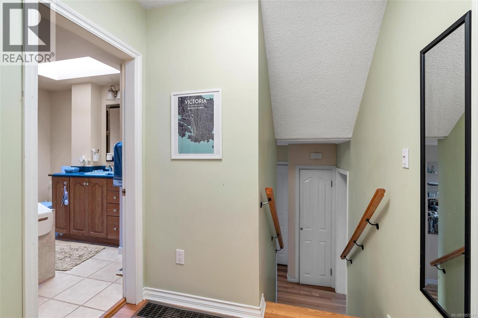 3410 Browning St Property Photo 8
