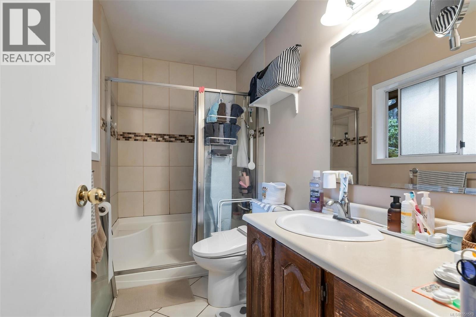 3410 Browning St Property Photo 12