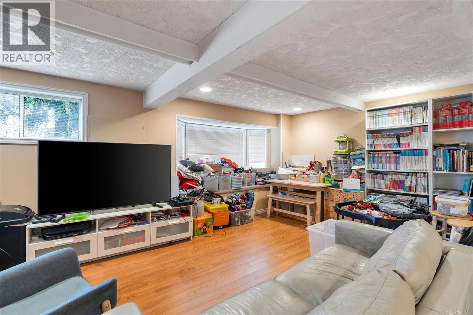3410 Browning St Property Photo 17
