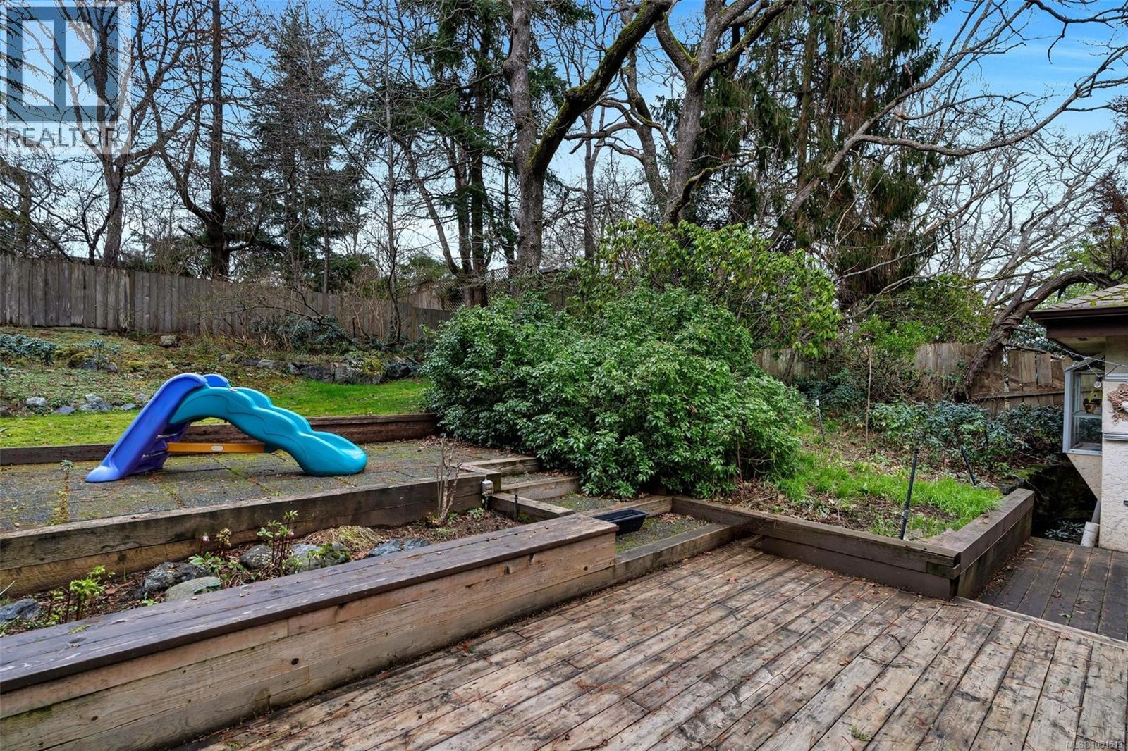 3410 Browning St Property Photo 21
