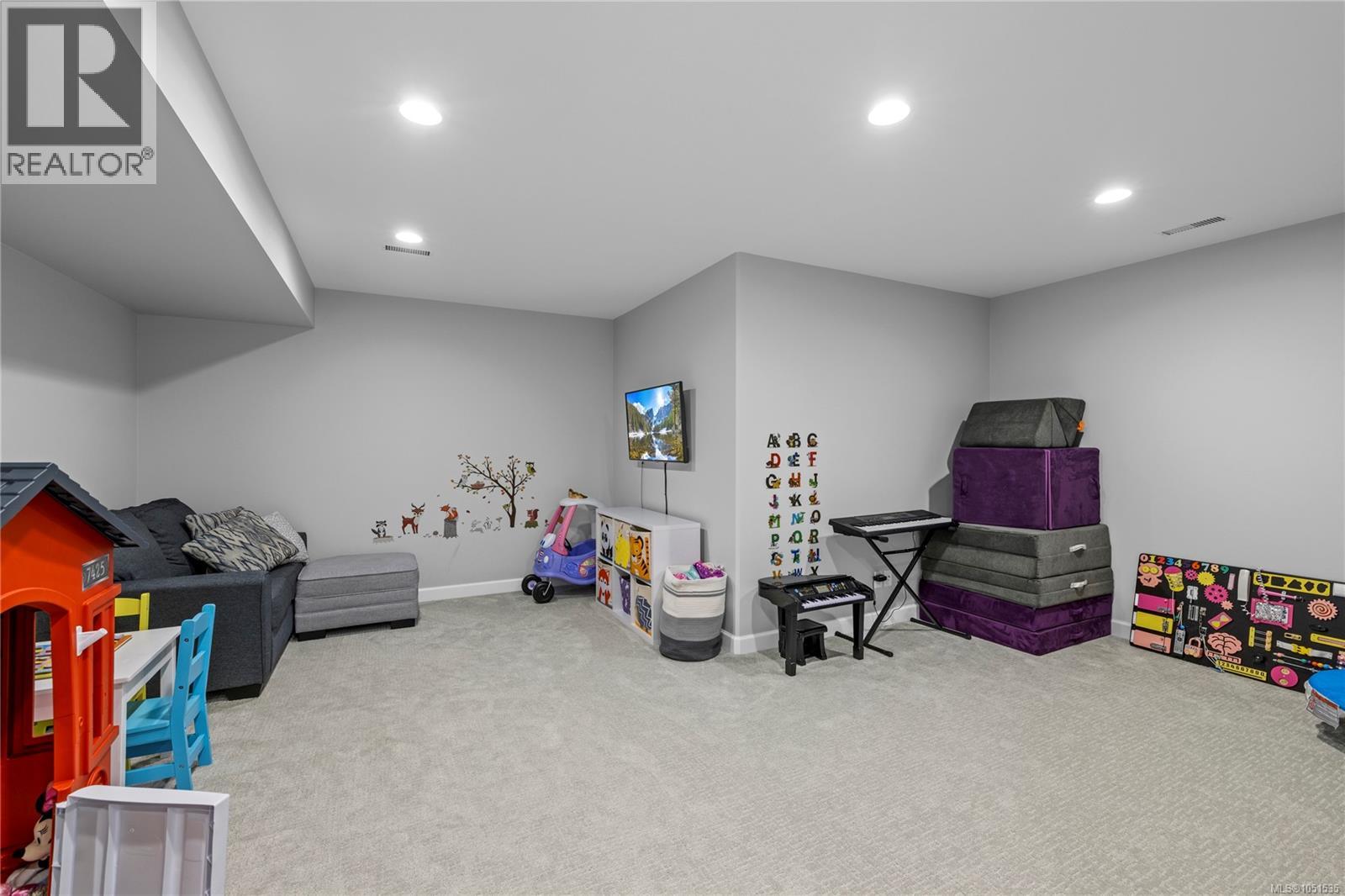 6127 Chase Dr Property Photo 51